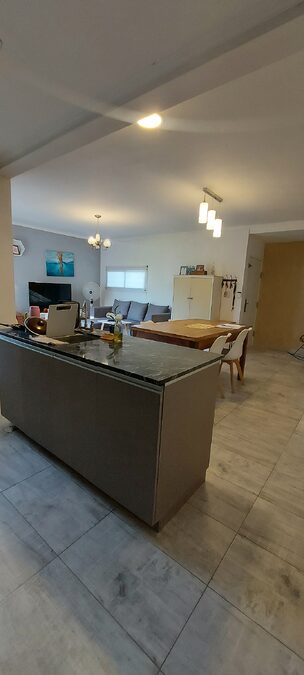 VENDO IMPECABLE CASA EN ORO VERDE,  PILETA, VERDE