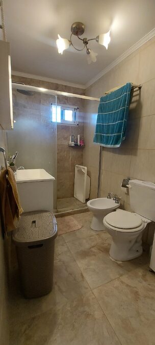 VENDO IMPECABLE CASA EN ORO VERDE,  PILETA, VERDE
