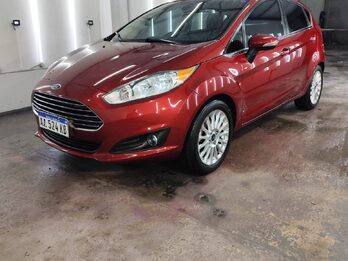 Ford Fiesta Kinetic 1.6 Titanium 2016