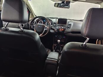 Ford Fiesta Kinetic 1.6 Titanium 2016