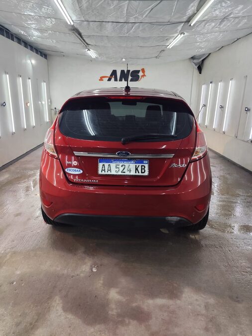 Ford Fiesta Kinetic 1.6 Titanium 2016