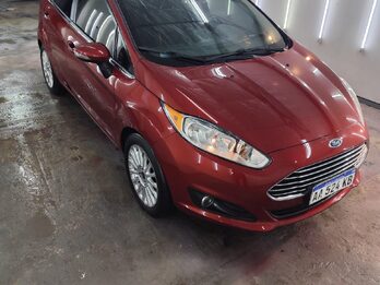 Ford Fiesta Kinetic 1.6 Titanium 2016