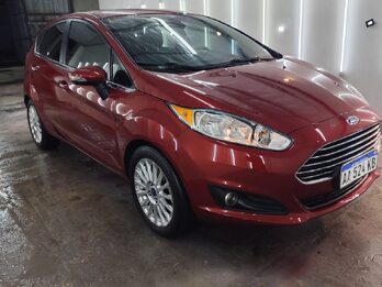 Ford Fiesta Kinetic 1.6 Titanium 2016