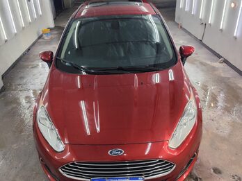 Ford Fiesta Kinetic 1.6 Titanium 2016