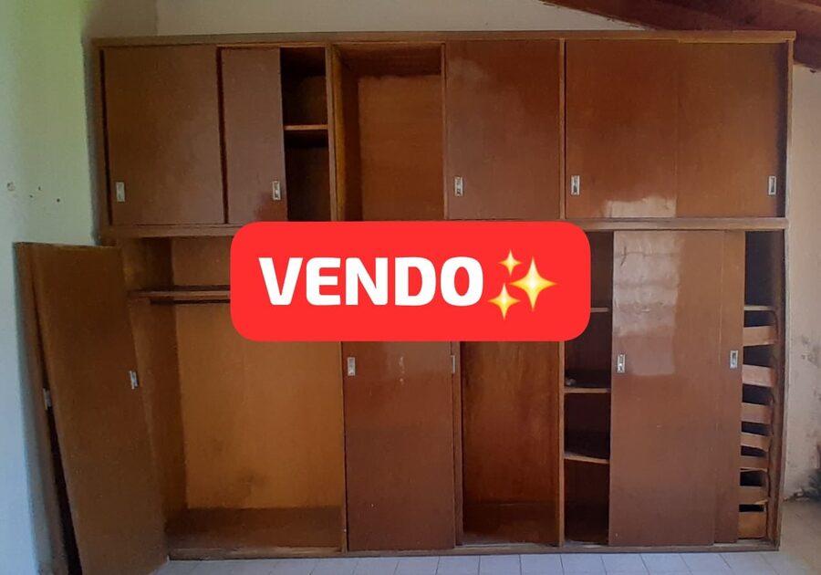 ROPERO DE MADERA 3MTS X 2,50MTS