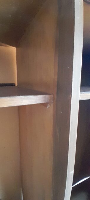 ROPERO DE MADERA 3MTS X 2,50MTS