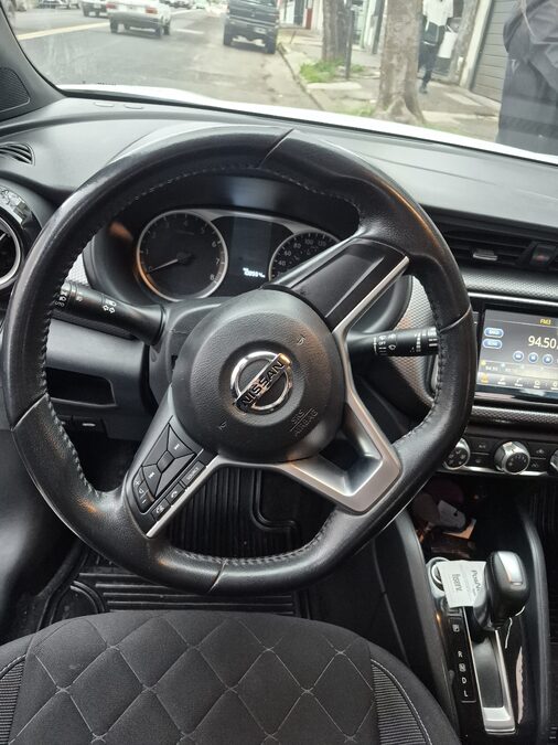 Nissan Kicks Automática