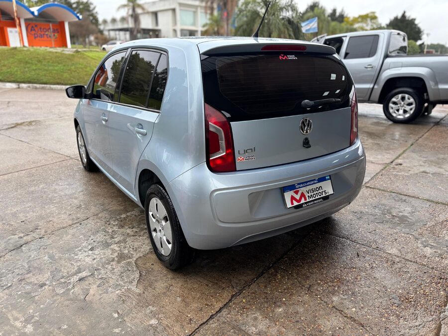 VOLKSWAGEN MOVE UP! 1.0. Recibo vehículos de menor y mayor valor.