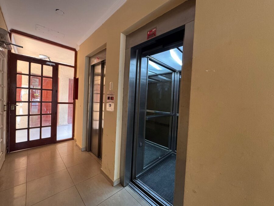 ALQUILER UN DORMITORIO PLENO CENTRO. 25 DE MAYO E ILLIA