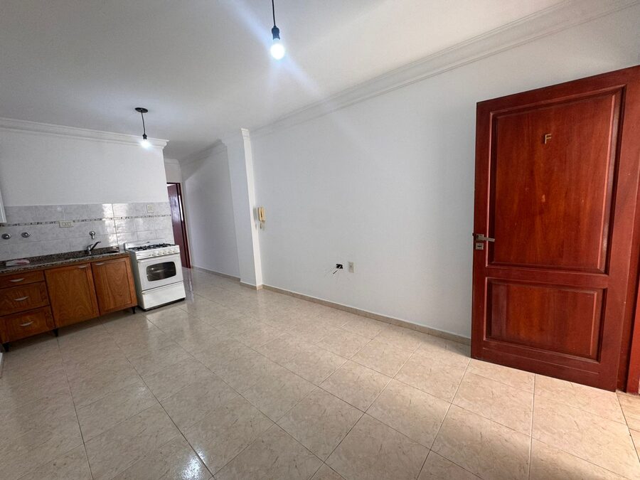 ALQUILER UN DORMITORIO PLENO CENTRO. 25 DE MAYO E ILLIA