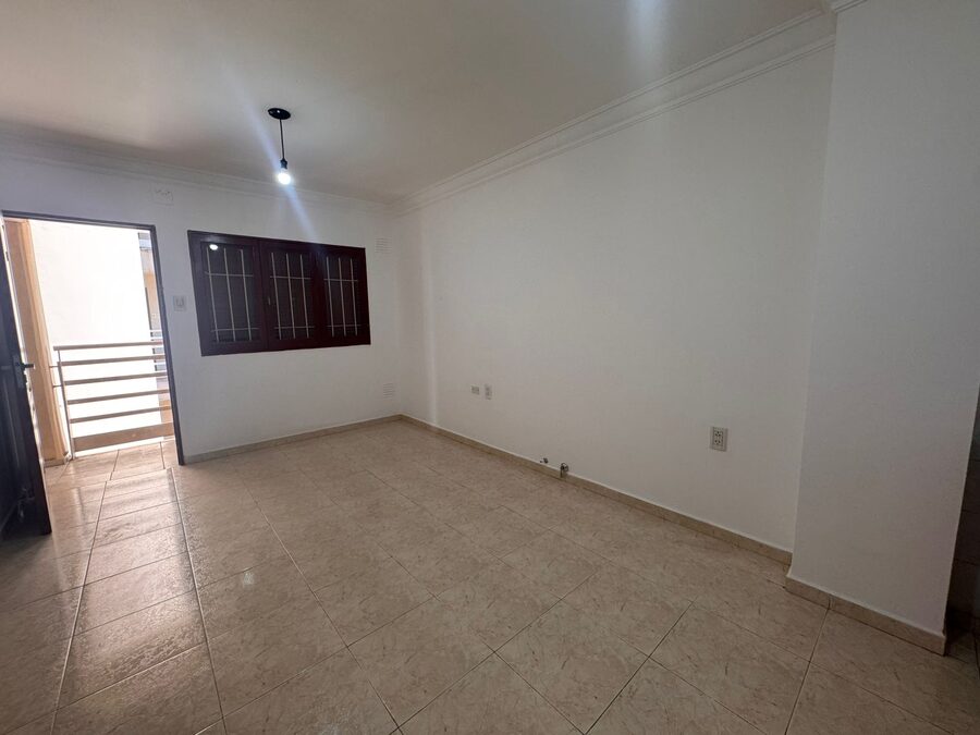 ALQUILER UN DORMITORIO PLENO CENTRO. 25 DE MAYO E ILLIA