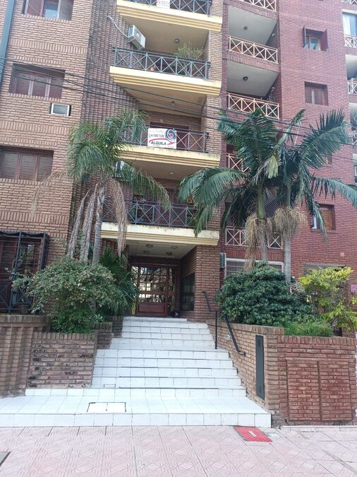 Se alquila excelente departamento céntrico – un dormitorio