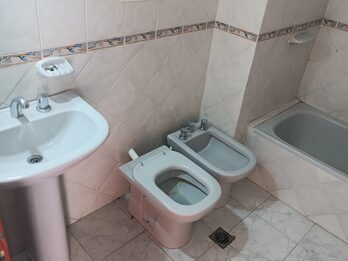 Se alquila excelente departamento céntrico – un dormitorio