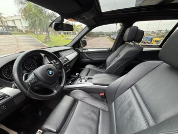BMW X5 3.0S EXECUTIVE STEPTRONIC. Recibo vehículos.