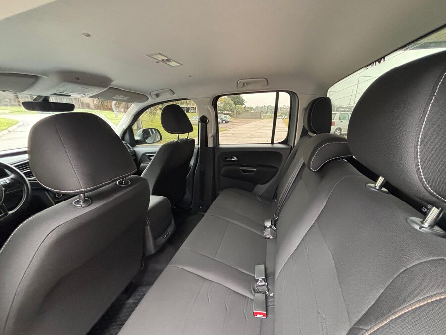 VOLKSWAGEN AMAROK 20TD 4X2 DC COMFORTLINE. Recibo vehículos.