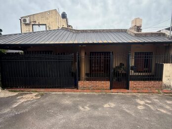 CASA APTA CREDITO ZONA ALMAFUERTE Y MIHURA