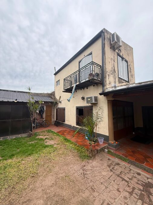 CASA APTA CREDITO ZONA ALMAFUERTE Y MIHURA