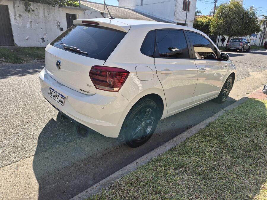 VW POLO