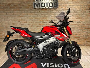 ROUSER NS 400. Recibo vehículos.