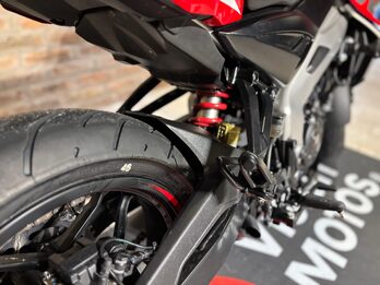ROUSER NS 400. Recibo vehículos.