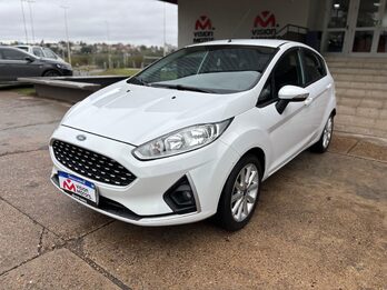 FORD FIESTA 1.6 SE. Recibo vehículos de menor y mayor valor.