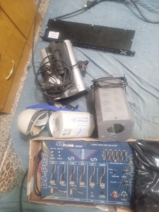Juego de luces + máquina de humo