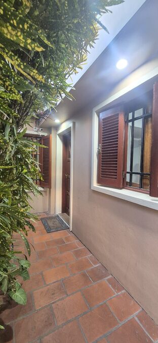 VENTA CASA / OVIDIO LAGOS  / 3DORM / 2 BAÑOS / QUINCHO / TERRAZA / COCHERA