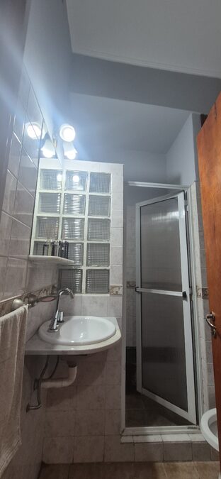 VENTA CASA / OVIDIO LAGOS  / 3DORM / 2 BAÑOS / QUINCHO / TERRAZA / COCHERA