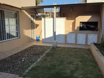 VENTA CASA / OVIDIO LAGOS  / 3DORM / 2 BAÑOS / QUINCHO / TERRAZA / COCHERA