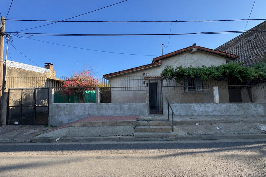 CASA VENTA 2 DORMITORIOS - APTA CREDITO