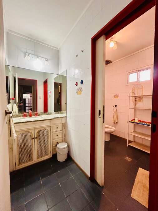 VENTA Casa de 3 DORM con cochera y pileta - Gdor. Sola 645