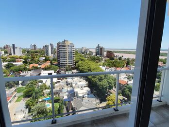 Alquilo departamento 2 dormitorios, cochera, zona Parque