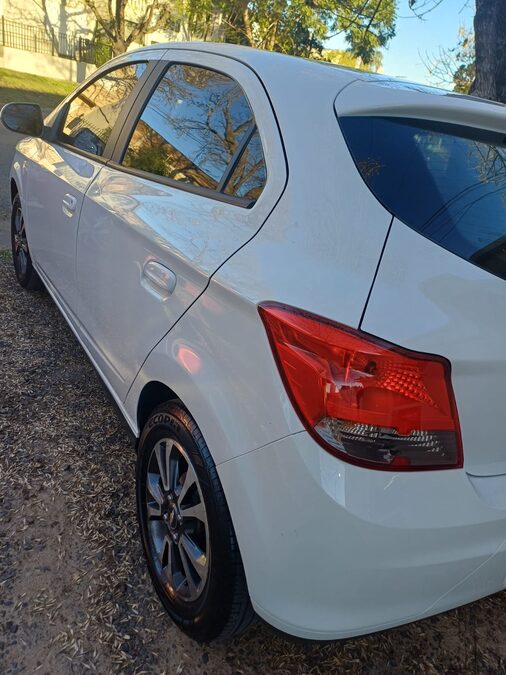 Chevrolet onix ltz 2016