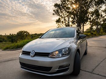 VOLKSWAGEN GOLF 1.4 TSI COMFORTLINE DSG MK7 - AÑO 2.016