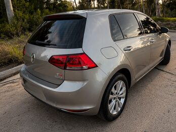 VOLKSWAGEN GOLF 1.4 TSI COMFORTLINE DSG MK7 - AÑO 2.016