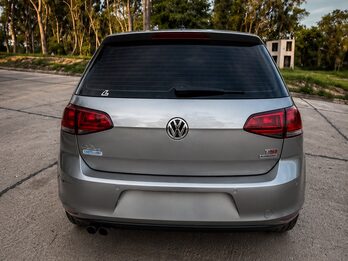 VOLKSWAGEN GOLF 1.4 TSI COMFORTLINE DSG MK7 - AÑO 2.016