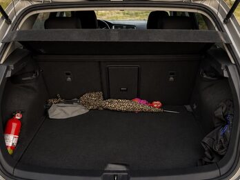 VOLKSWAGEN GOLF 1.4 TSI COMFORTLINE DSG MK7 - AÑO 2.016