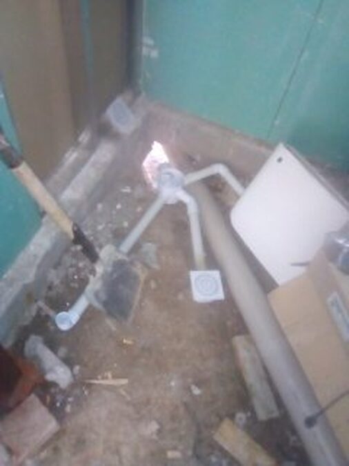 Realizo reparación de llovedura de techos y contrucción ect
