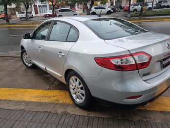 Exclusivo única mano Fluence 2.0 Luxe R-Link Cuir MT / 2014