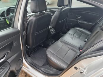 Exclusivo única mano Fluence 2.0 Luxe R-Link Cuir MT / 2014