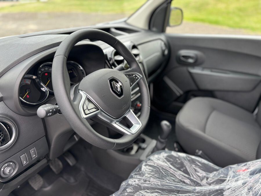 RENAULT KANGOO 1.6 EXPRESS NAFTA FURGÓN Y 5 ASIENTOS