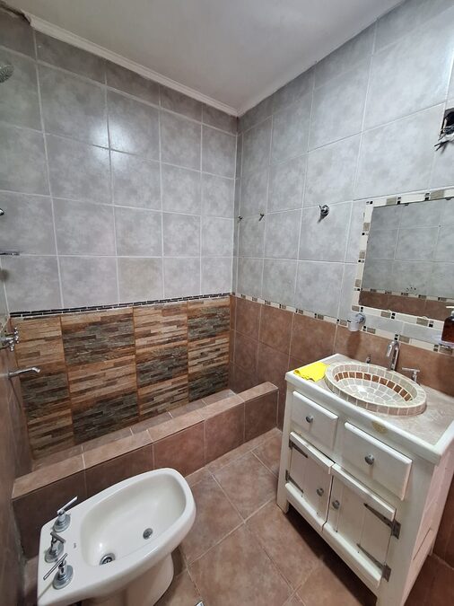 ALQUILO CASA EN ZONA PARACAO