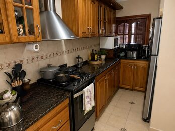 CASA APTA CRÉDITO EN VENTA - 3 DORM, COCHERA, PATIO Y QUINCHO