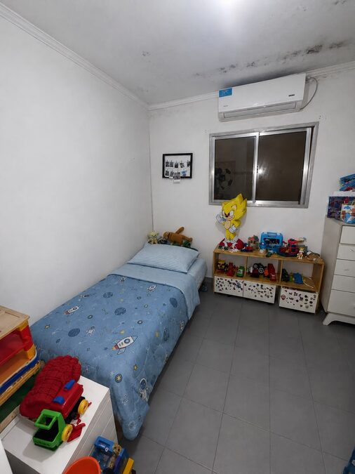 CASA APTA CRÉDITO EN VENTA - 3 DORM, COCHERA, PATIO Y QUINCHO