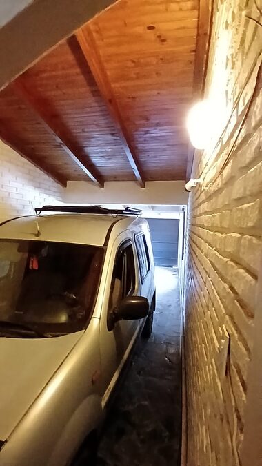 VENTA CASA 2 DORM CON COCHERA, PATIO CON PILETA Y QUINCHO - VILLA SEGUÍ Y GARRIGÓ
