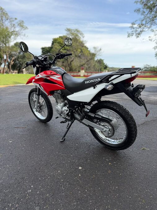 VENDO XR 150 2019 CON 10 MIL KM