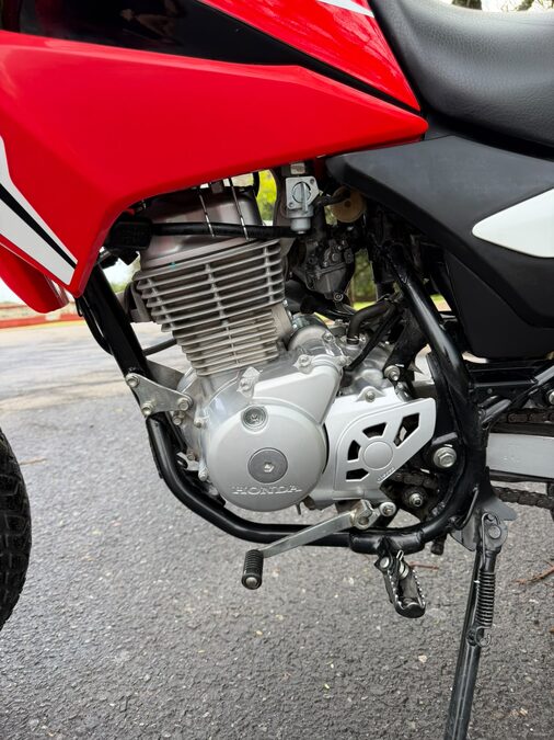 VENDO XR 150 2019 CON 10 MIL KM