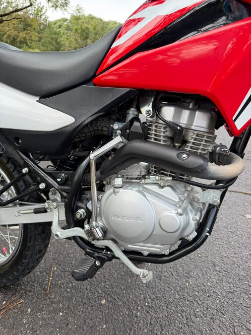 VENDO XR 150 2019 CON 10 MIL KM