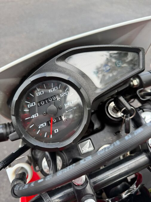VENDO XR 150 2019 CON 10 MIL KM