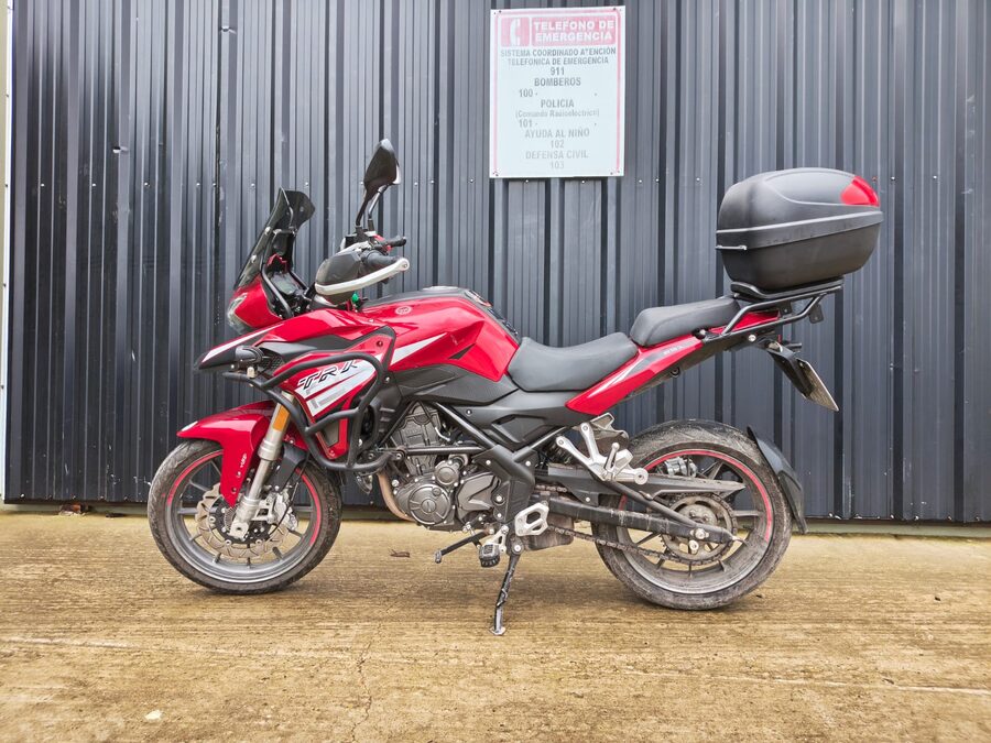 Benelli 251 TRK 2024